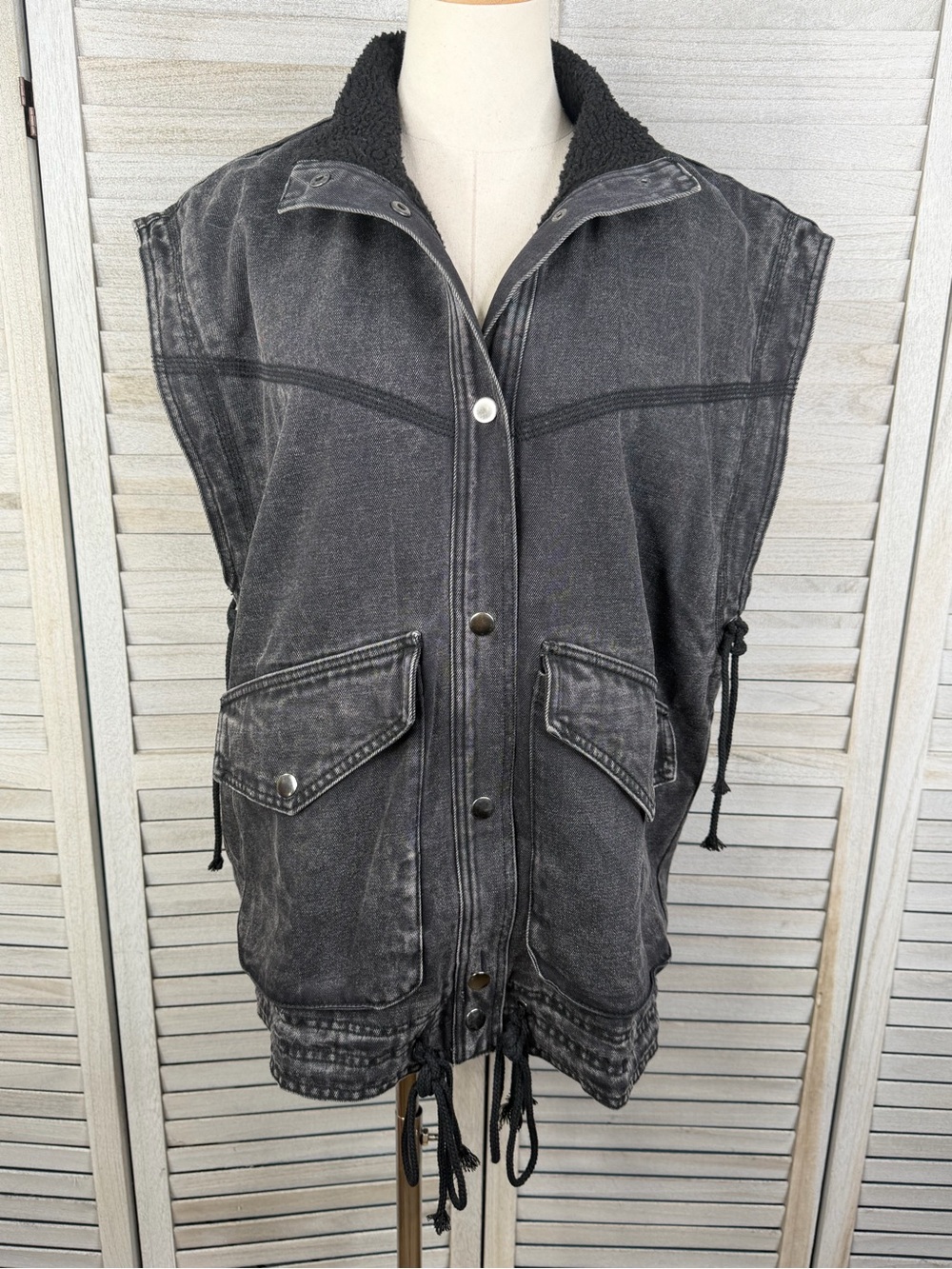 STEVE MADDEN "Aubrey" Sherpa Lined Oversized Black Denim Vest Women's-Small